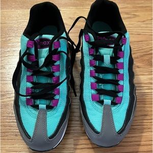 Nike Airmax 95 GS Gunsmoke with aqua green